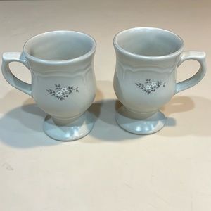 Pedestal mugs set of 2